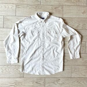 Patagonia classic men’s white button down - size medium